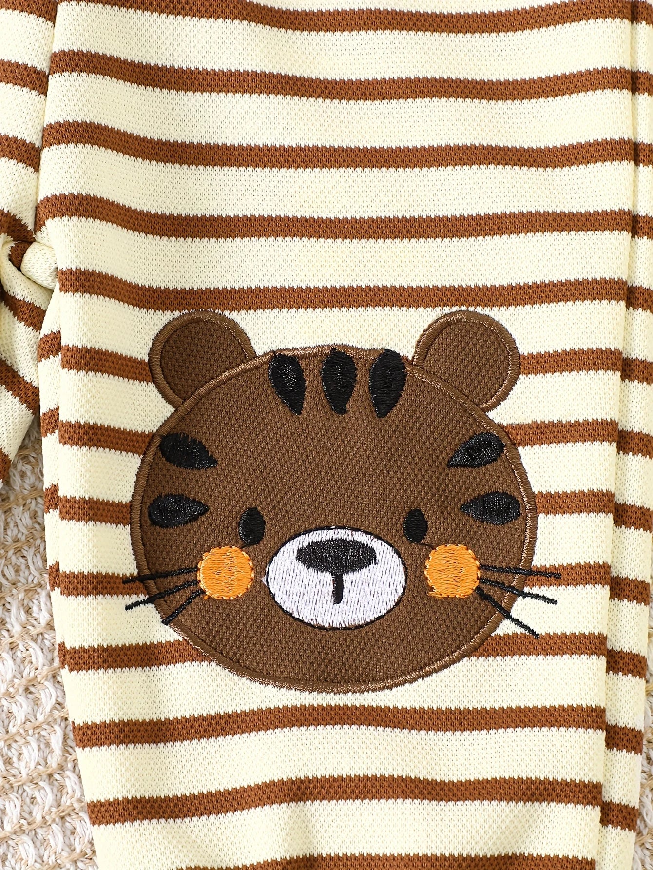 Conjunto 2 Peças Bebê Unissex | Moletom Tigre 3D com Capuz + Calça Listrada 3M–2 Anos