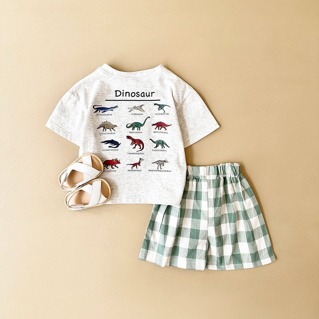 Conjunto Verão Bebê Dinossauro | Camiseta Estampada + Shorts Xadrez 6M-3 Anos