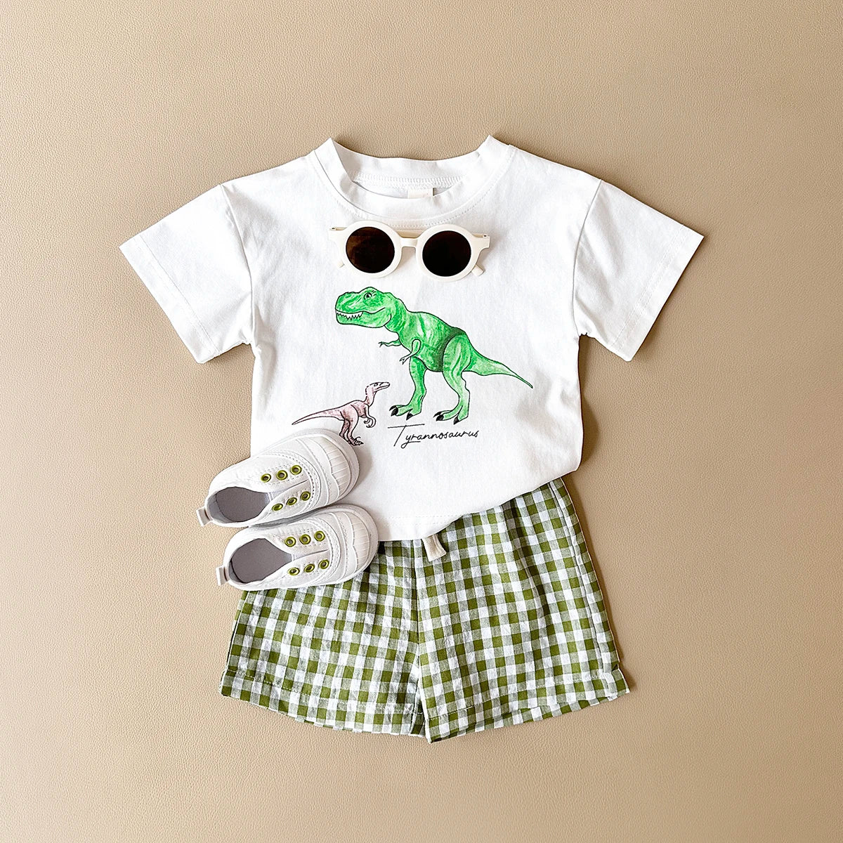 Conjunto Bebê Dinossauro | Camiseta + Shorts Xadrez Unissex 6M-3 Anos
