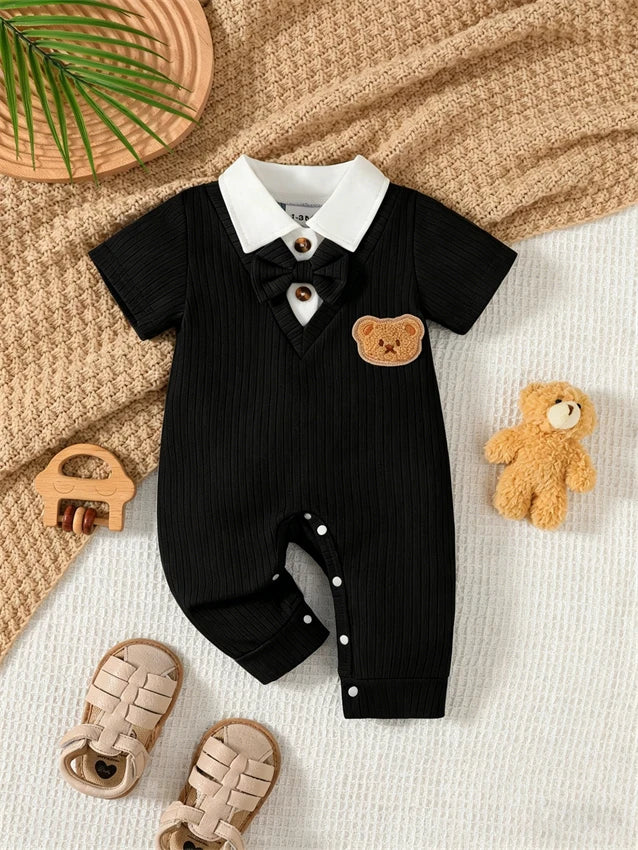 Macacão Bebê Menino Gentleman Urso | Manga Curta Gravata Borboleta 0–18 Meses