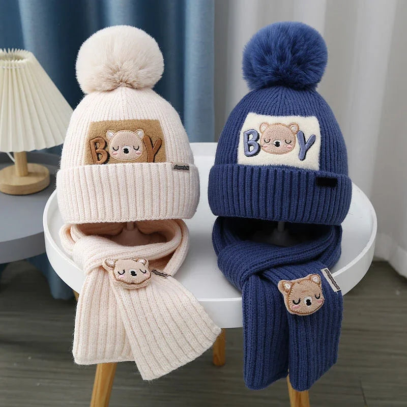 Kit Gorro + Cachecol Bebê Teddy Bear | Tricô com Pompom Cartoon Inverno 0–4 Anos