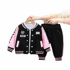 Conjunto Esportivo Infantil Teddy Bear | Casaco Baseball + Calça 2 Peças 12M–4 Anos