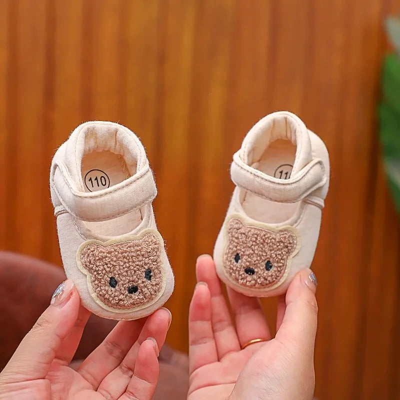 Sandália Bebê Teddy Bear | Sola Macia Bico Fechado Primeiros Passos 0–18 Meses