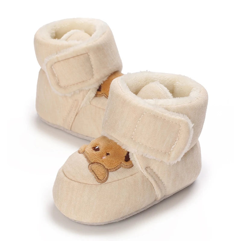 Sapatinho Bebê Pelúcia Cartoon com Velcro | Antiderrapante 0–18 Meses