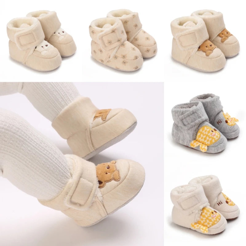 Sapatinho Bebê Pelúcia Cartoon com Velcro | Antiderrapante 0–18 Meses