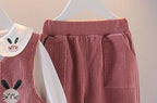 Conjunto 3 Peças Infantil Veludo Cotelê Coelhinho | Colete + Blusa + Calça Meninas 12M–5 Anos