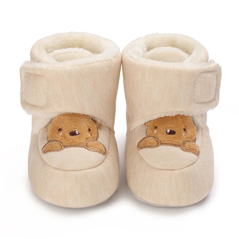 Sapatinho Bebê Pelúcia Cartoon com Velcro | Antiderrapante 0–18 Meses