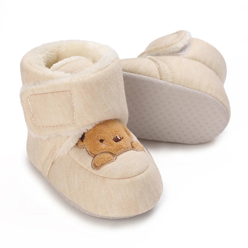Sapatinho Bebê Pelúcia Cartoon com Velcro | Antiderrapante 0–18 Meses